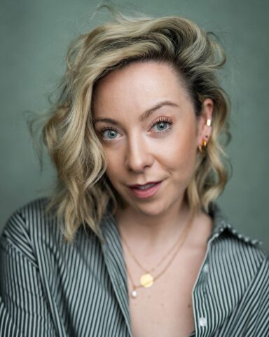 Lindsay Atherton headshot