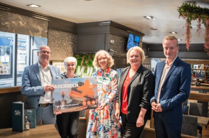 Leading Aberdeen politicians back Scotland Loves Local Week – as figures show spending £1 more a week could boost city economy by £11.6 million