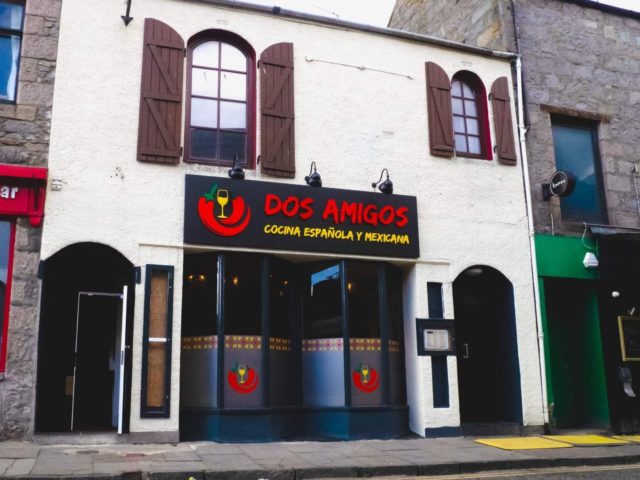 Dos Amigos Exterior